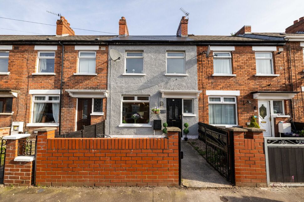 Main image of 3 bedroom Mid Terrace House for sale, Sandbrook Park, Belfast, BT4