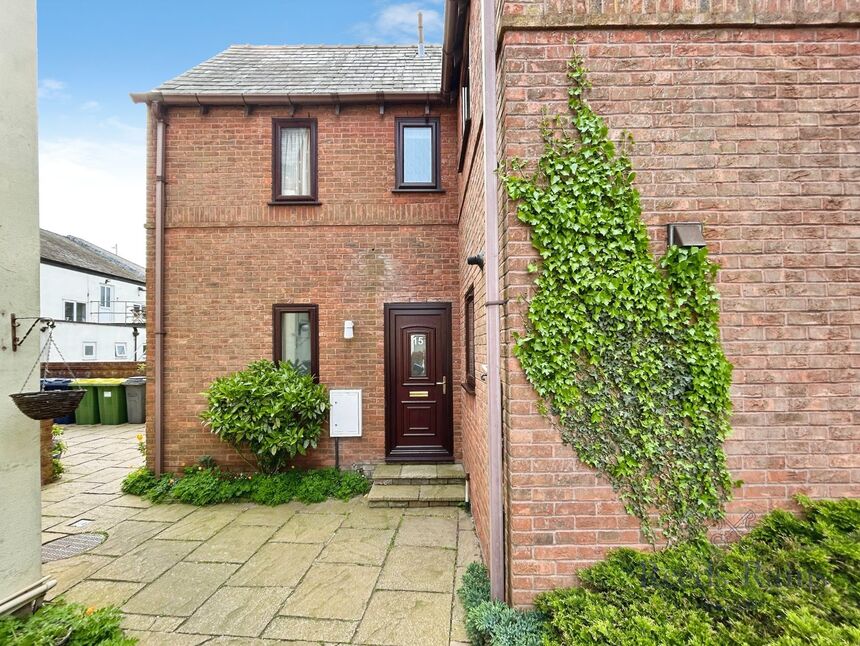 Main image of 2 bedroom Flat to rent, Kings Croft, Walton-Le-Dale, Preston, PR5