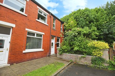 Queens Road, 2 bedroom End Terrace House to rent, £850 pcm