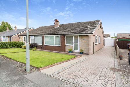 2 bedroom Semi Detached Bungalow for sale