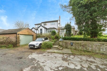 Roach Road, 4 bedroom Detached House for sale, £725,000