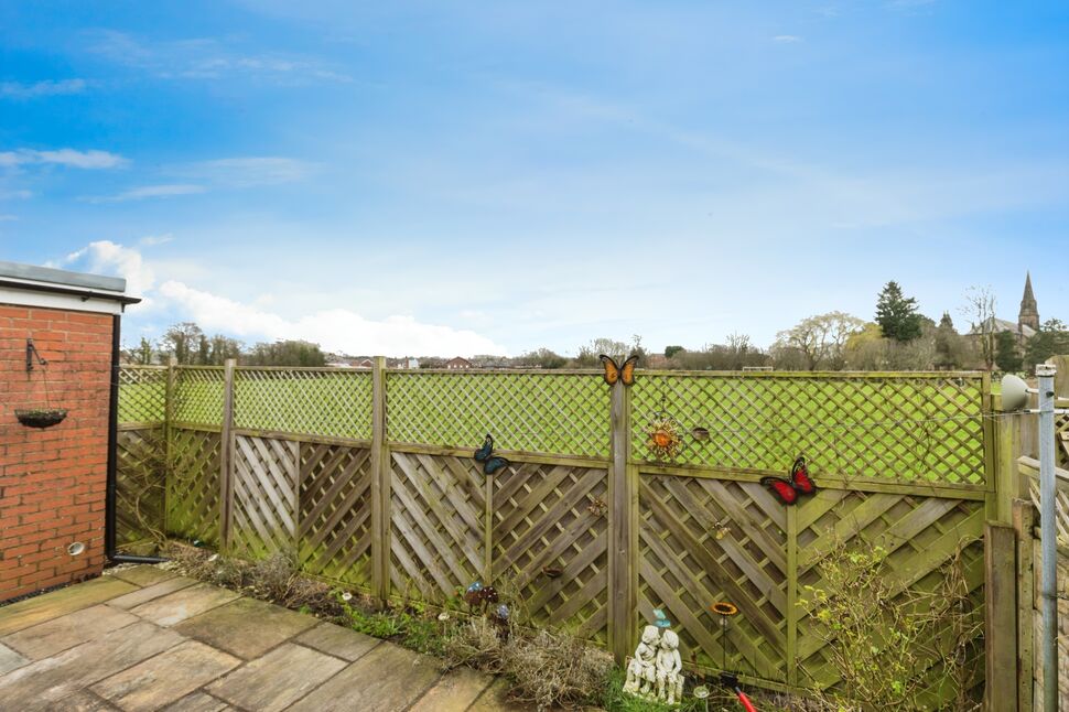 2 bedroom Semi Detached Bungalow for sale, Coniston Drive, WaltonleDale, PR5 £200,000