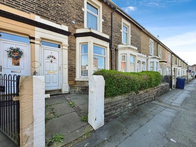 St. Marys Road, 3 bedroom Mid Terrace House for sale, £105,000