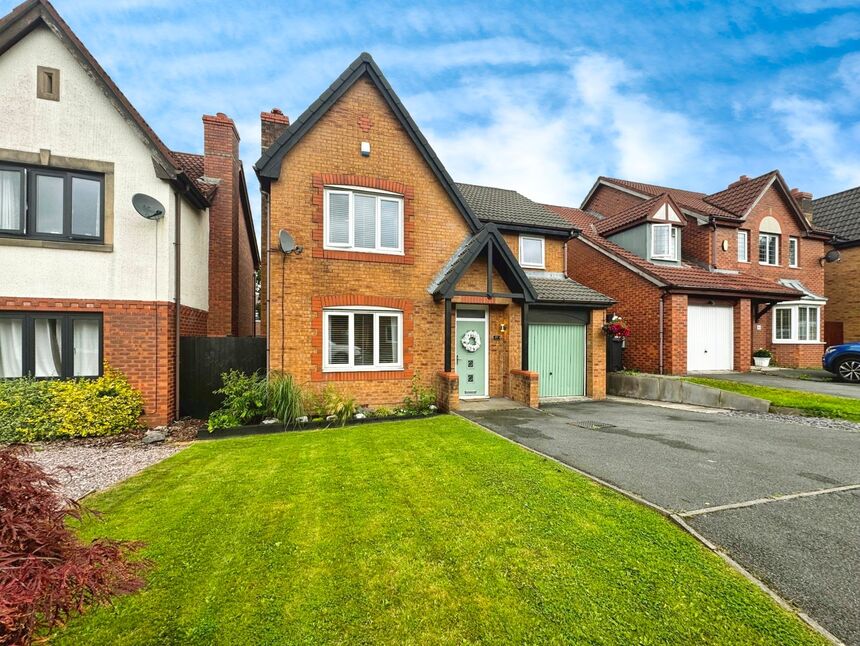 Main image of 4 bedroom Detached House for sale, Bluebell Way, Bamber Bridge, Lancashire, PR5
