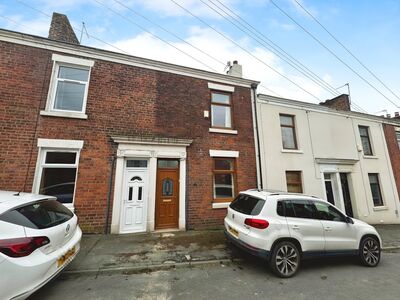 2 bedroom Mid Terrace House for sale