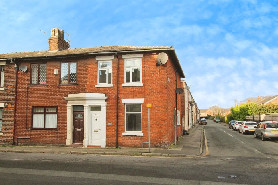 Main image of 3 bedroom End Terrace House to rent, School Lane, Bamber Bridge, Lancashire, PR5