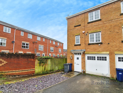 3 bedroom End Terrace House for sale