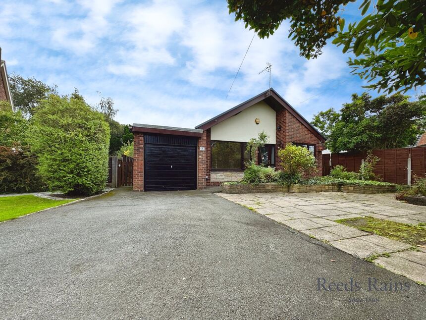 Main image of 3 bedroom Detached House for sale, Willow Close, Hoghton, Lancashire, PR5