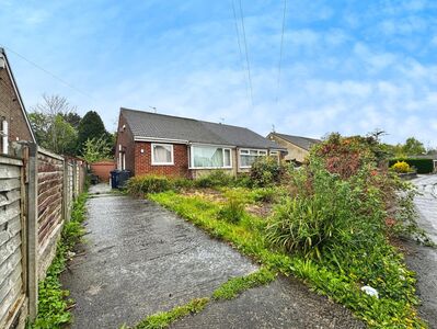 2 bedroom Semi Detached Bungalow for sale