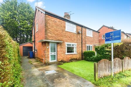 Cinnamon Hill Drive South, 2 bedroom Semi Detached House to rent, £825 pcm