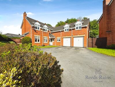 Kensington Gardens, 4 bedroom Detached House for sale, £590,000