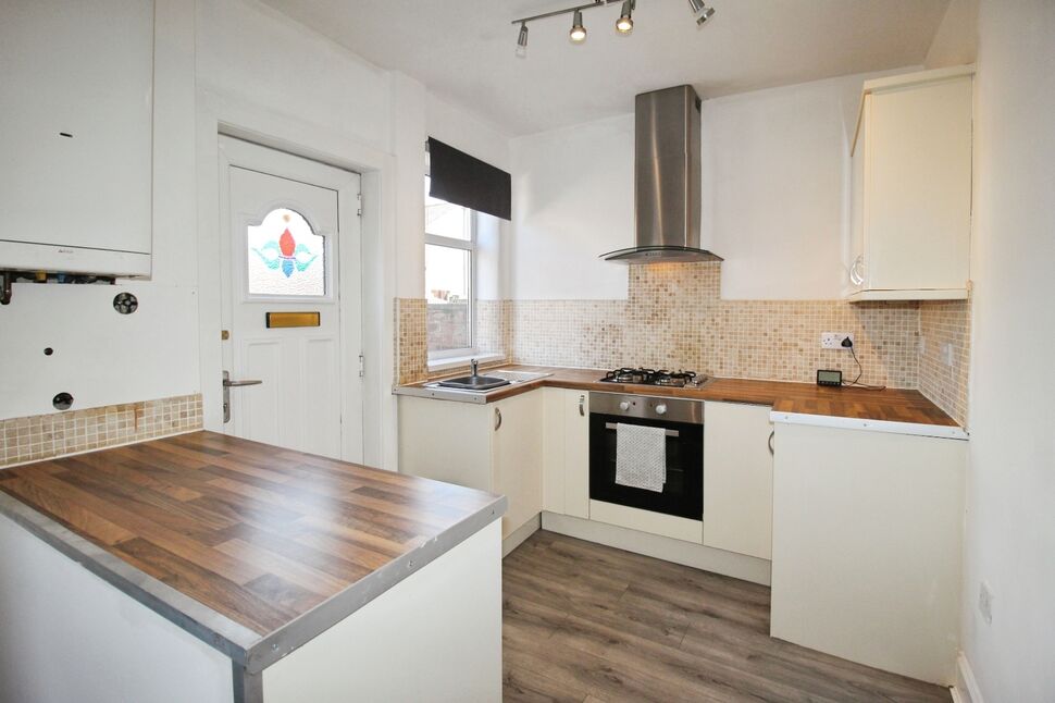 Kitchen / Dining Area