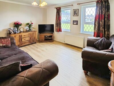 Leyburn Road, 1 bedroom  Flat for sale, £60,000