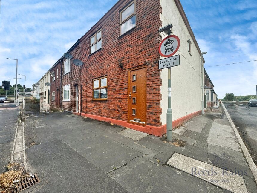 3 bedroom End Terrace House for sale