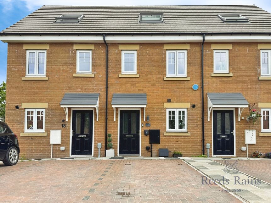 Main image of 3 bedroom Mid Terrace House for sale, Monarch Avenue, Bamber Bridge, Lancashire, PR5