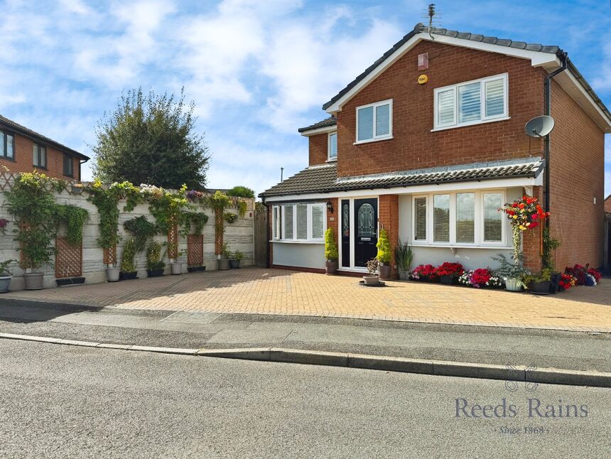 Main image of 3 bedroom Detached House for sale, Medway Close, Lostock Hall, Lancashire, PR5