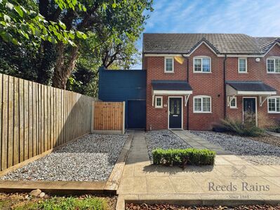 3 bedroom End Terrace House for sale