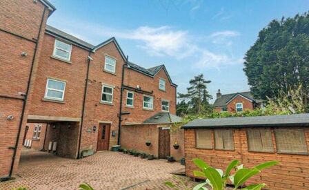 3 bedroom End Terrace House for sale