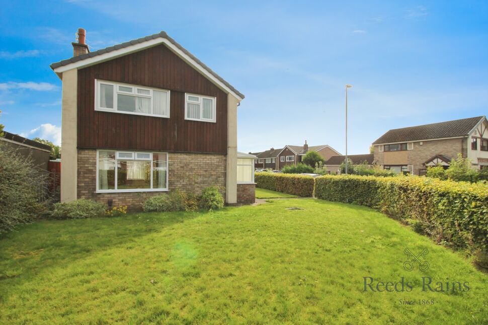 Main image of 3 bedroom Detached House to rent, Coniston Drive, Walton-le-Dale, Lancashire, PR5