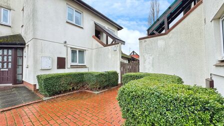 1 bedroom Flat for sale