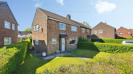 Queensway, 3 bedroom Semi Detached House for sale, &pound;140,000
