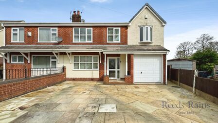 4 bedroom Semi Detached House for sale