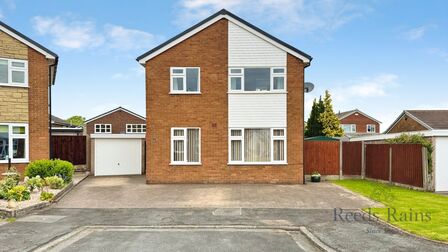 3 bedroom Detached House for sale