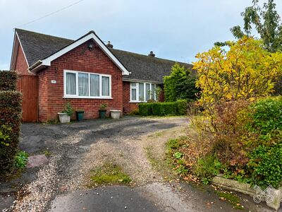 2 bedroom Semi Detached Bungalow for sale
