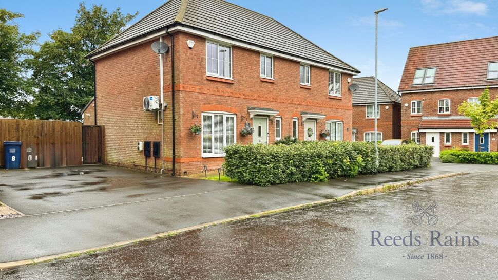 3 bedroom Semi Detached House for sale