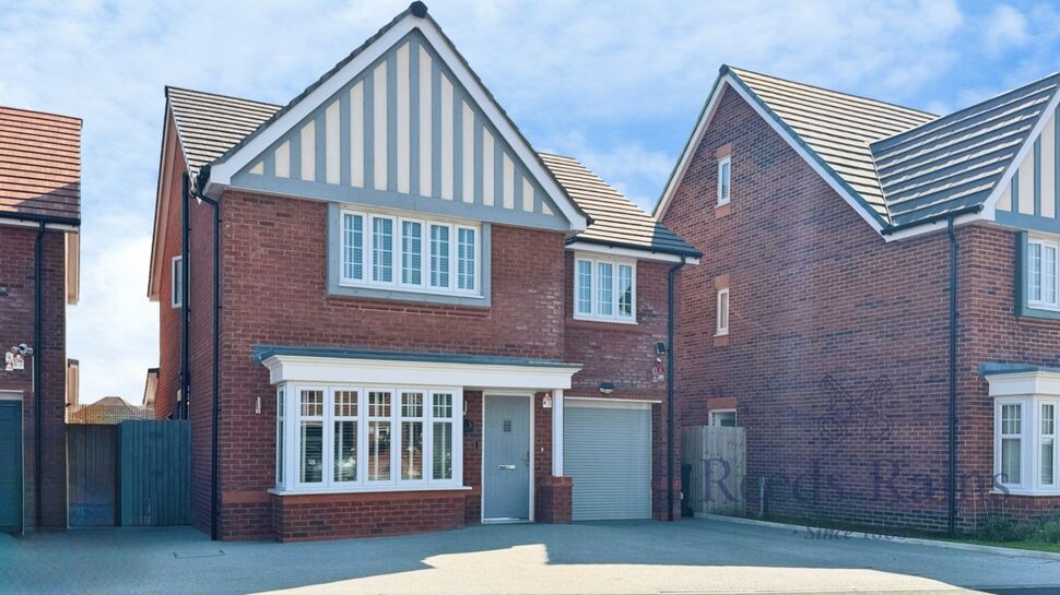 Main image of 4 bedroom Detached House for sale, Alton Crescent, Walton-le-Dale, Lancashire, PR5