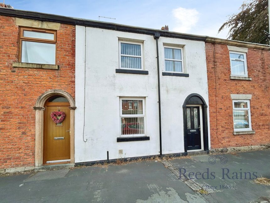 Main image of 2 bedroom Mid Terrace House to rent, Victoria Road, Walton-le-Dale, Lancashire, PR5