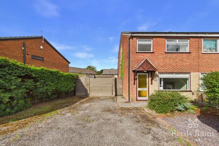 3 bedroom End Terrace House for sale