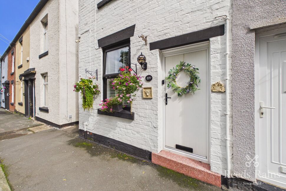 Main image of 2 bedroom End Terrace House for sale, Bournes Row, Hoghton, Lancashire, PR5