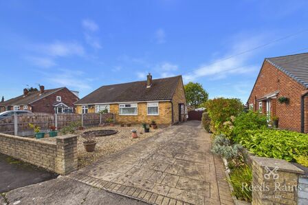 3 bedroom Semi Detached Bungalow for sale