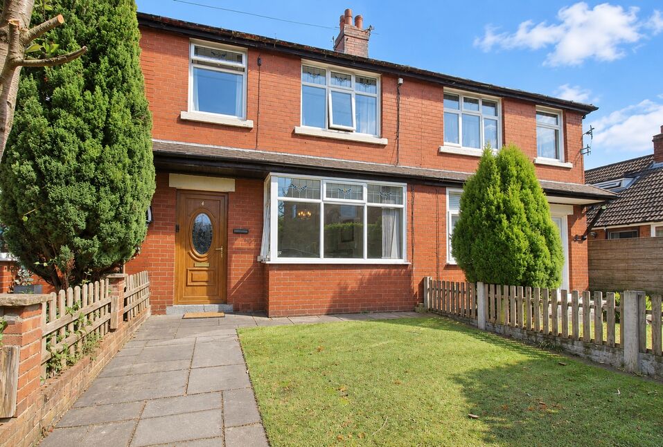 Main image of 3 bedroom Mid Terrace House for sale, Nelson Street, Bamber Bridge, Lancashire, PR5