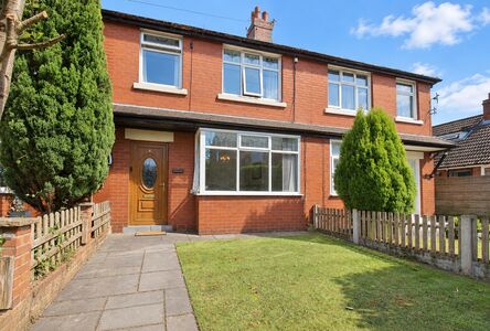 Nelson Street, 3 bedroom Mid Terrace House for sale, &pound;140,000