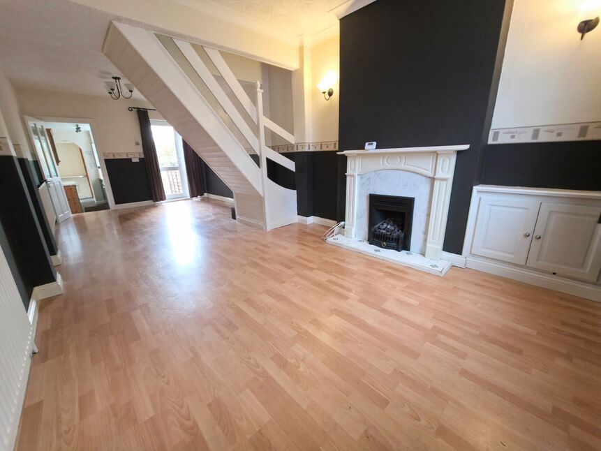 Lounge / Dining Room