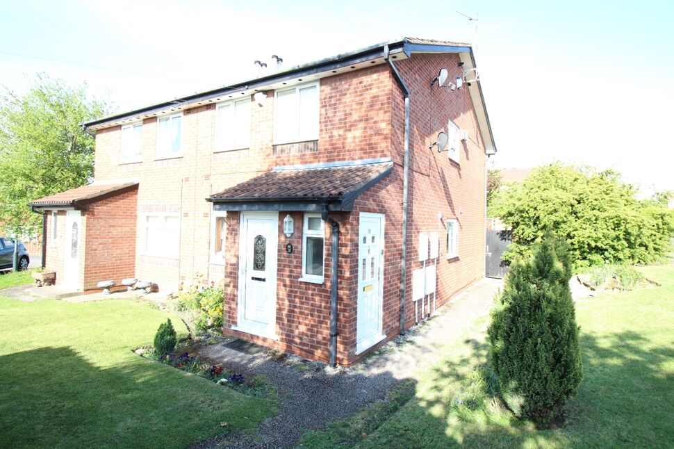 Main image of 2 bedroom  Flat to rent, Holbein Close, Bedworth, Warwickshire, CV12