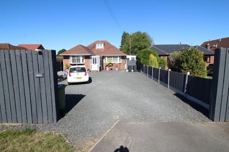 4 bedroom Detached Bungalow for sale