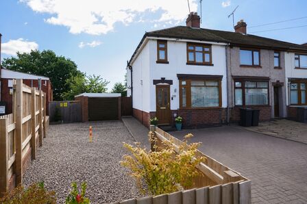 2 bedroom End Terrace House for sale