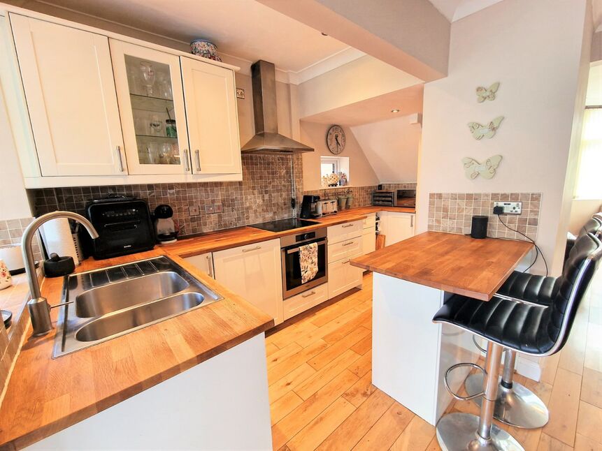 3 bedroom Semi Detached House for sale, Hospital Lane, Bedworth, CV12