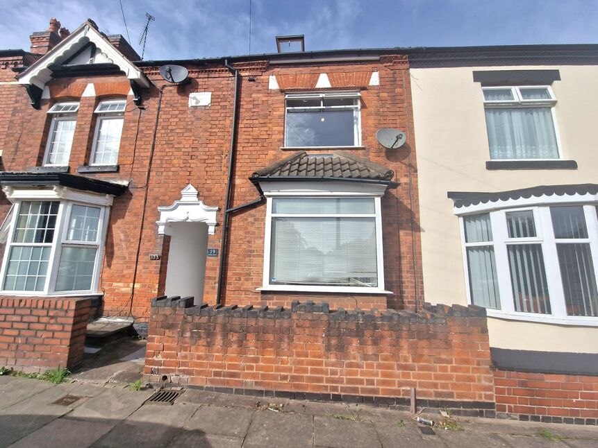 Main image of 3 bedroom Mid Terrace House to rent, Stanley Road, Nuneaton, Warwickshire, CV11