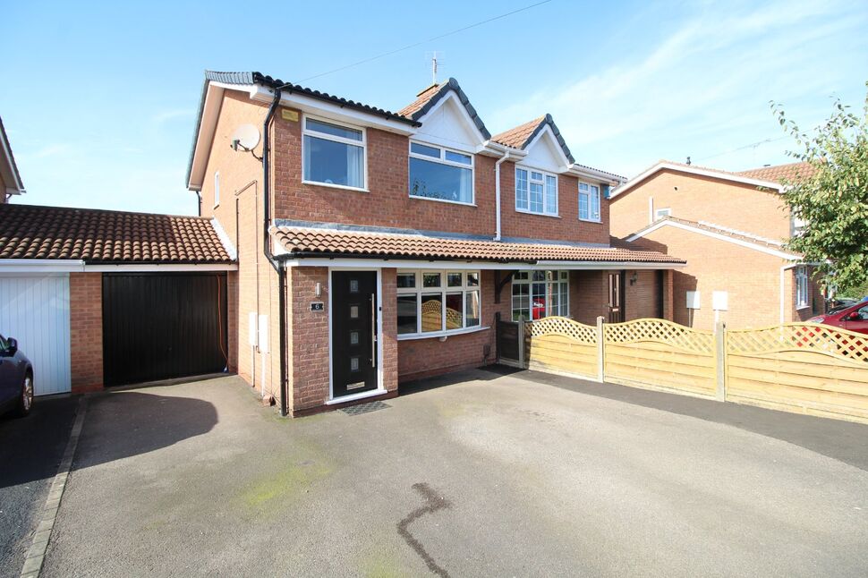 3 bedroom Semi Detached House for sale, Hogarth Close, Bedworth, CV12