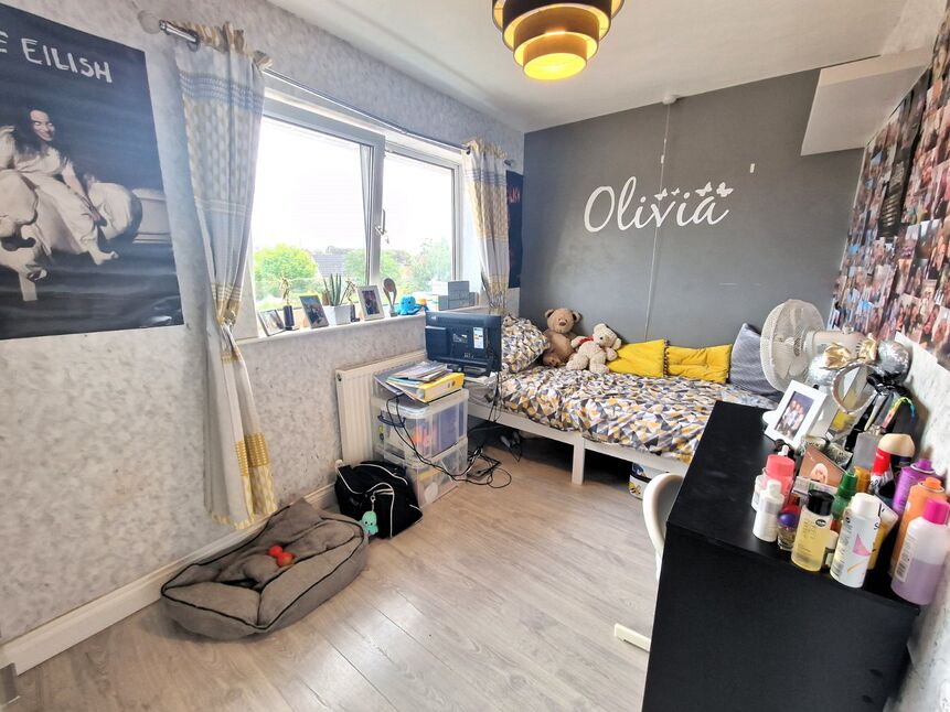 3 bedroom Semi Detached House for sale, Kingsley Crescent, Bulkington