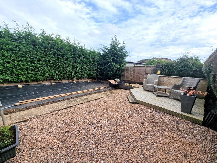 3 bedroom Semi Detached House for sale, Kingsley Crescent, Bulkington