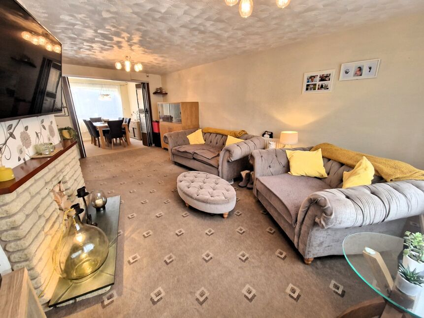 3 bedroom Semi Detached House for sale, Kingsley Crescent, Bulkington