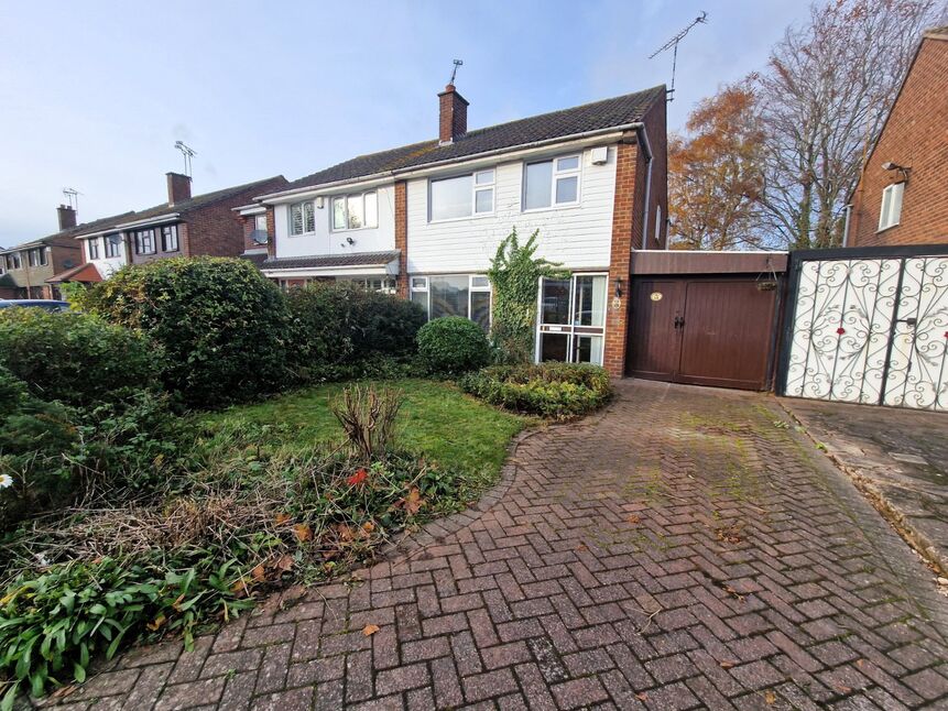Main image of 3 bedroom Semi Detached House for sale, Derwent Road, Bedworth, Warwickshire, CV12
