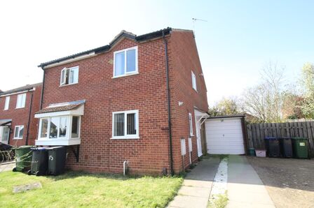 Blenheim Crescent, 2 bedroom Semi Detached House for sale, £280,000