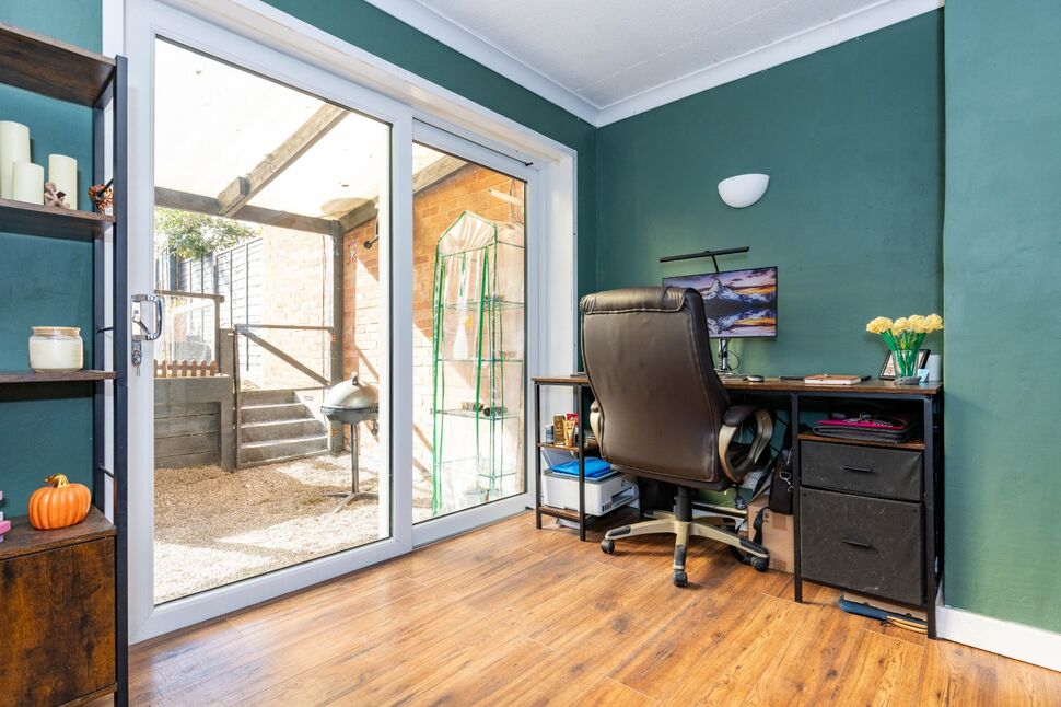 Lounge / Dining Room