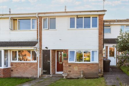 3 bedroom Mid Terrace House for sale
